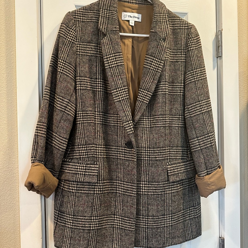 Women’s plaid wool blend blazer by The Drop.